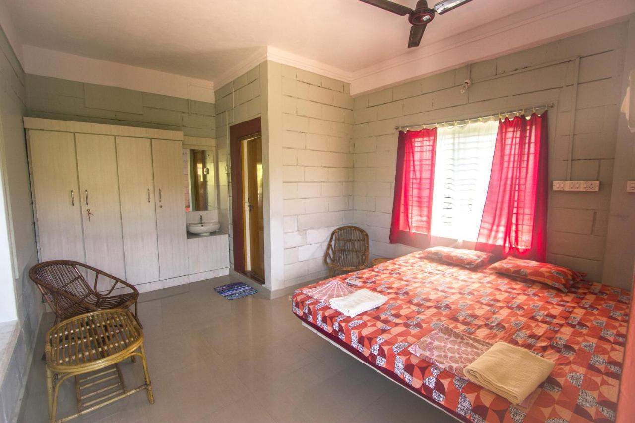 Hari Om Hotel Gokarna  Buitenkant foto