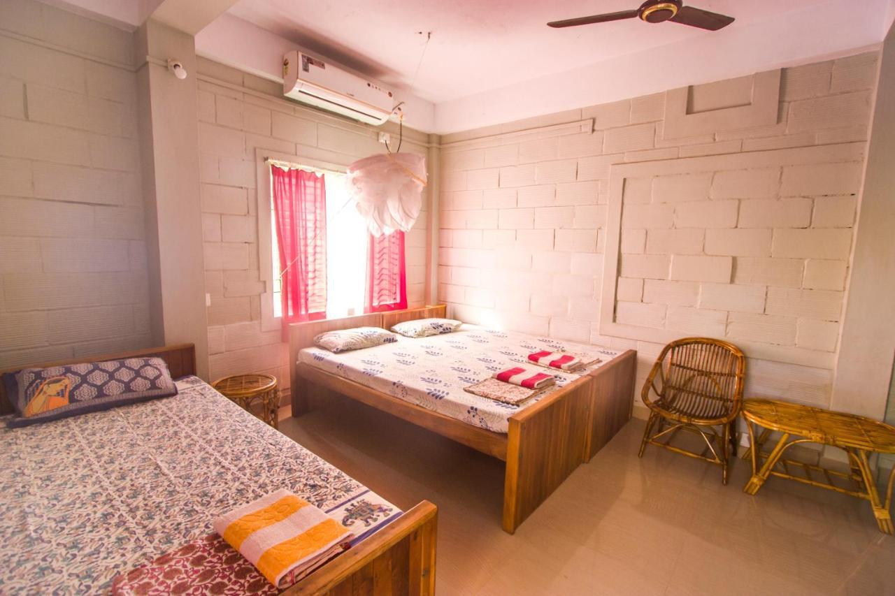 Hari Om Hotel Gokarna  Buitenkant foto